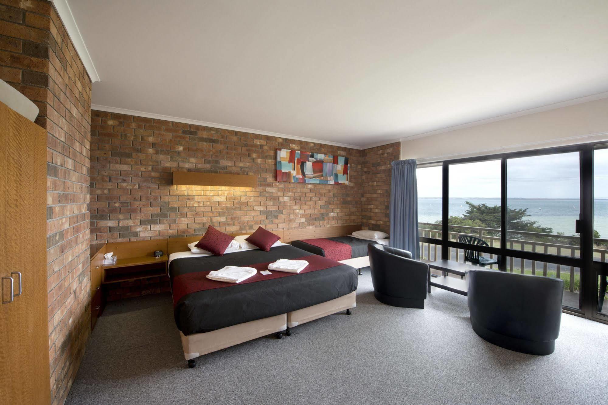 Kangaroo Island Seaside Inn Kingscote Exterior photo